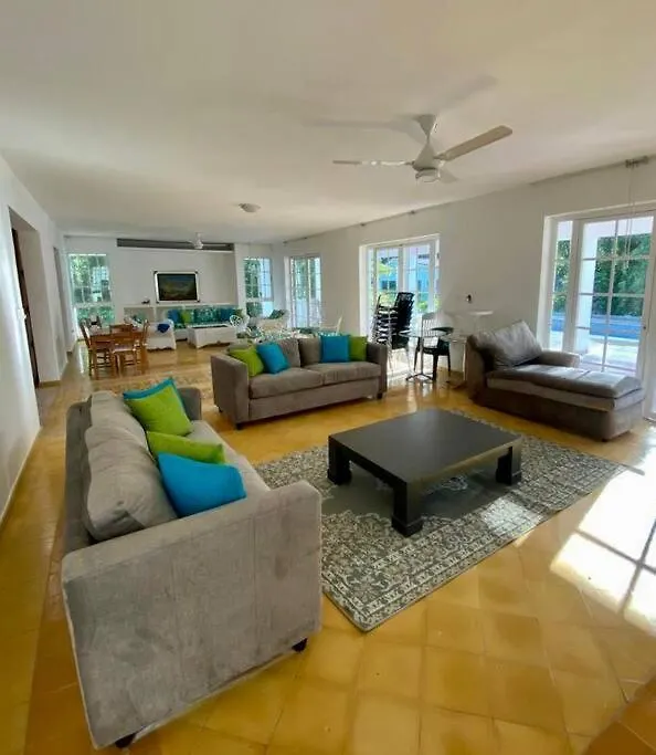 Villa Rosa: Modern Colonial Home With Pool フアン・ドリオ 0*,  ドミニカ共和国