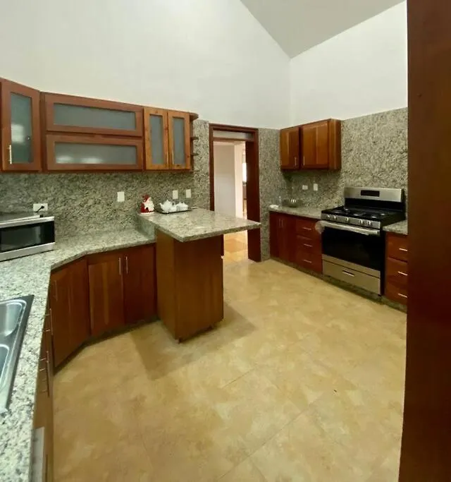 Villa Rosa: Modern Colonial Home With Pool フアン・ドリオ
